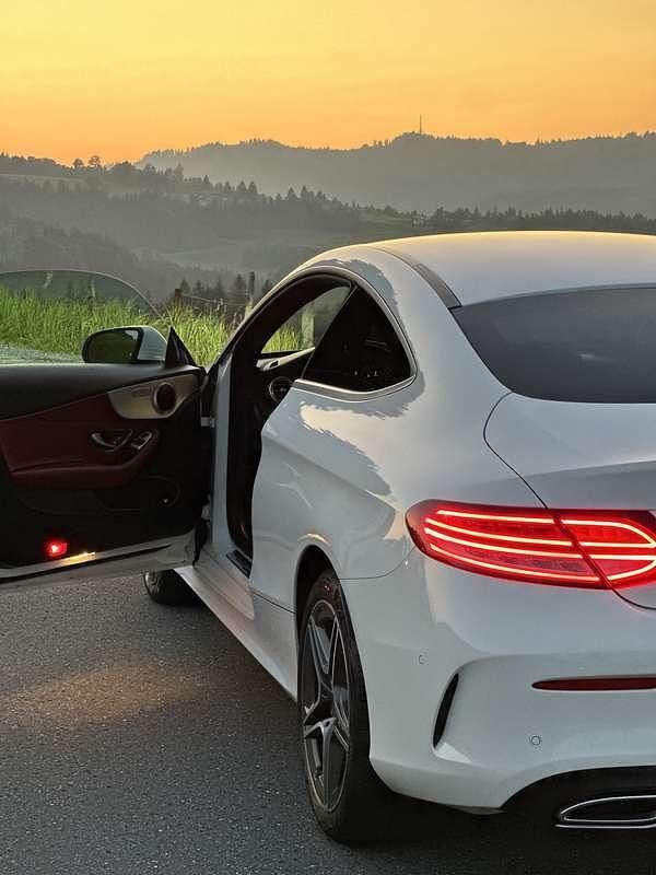 Gebraucht Mercedes C220 194 PS (142 kW) 2019 Coupé
