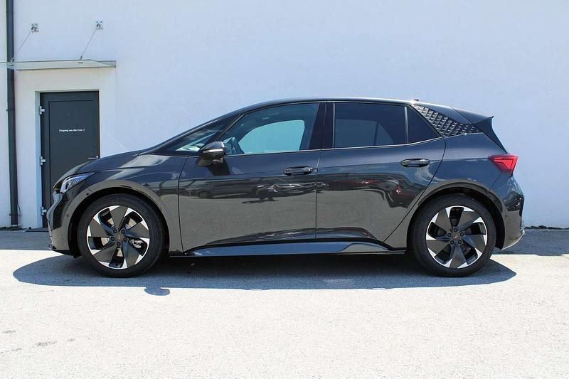 Gebraucht Cupra Born e-Boost 169 kW (231 PS) 2024 Grau Kleinwagen