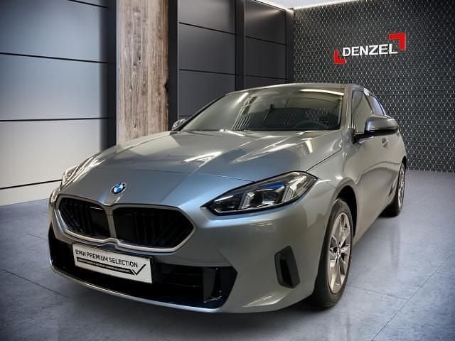Gebraucht BMW 116 122 PS (89 kW) 2026 Skyscraper grau met. Kleinwagen