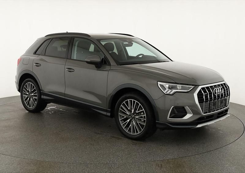 Schwarz Neu 2025 Audi Q3 Advanced SUV | € 59.755 (Etwas zu teuer) - Bild 1/4