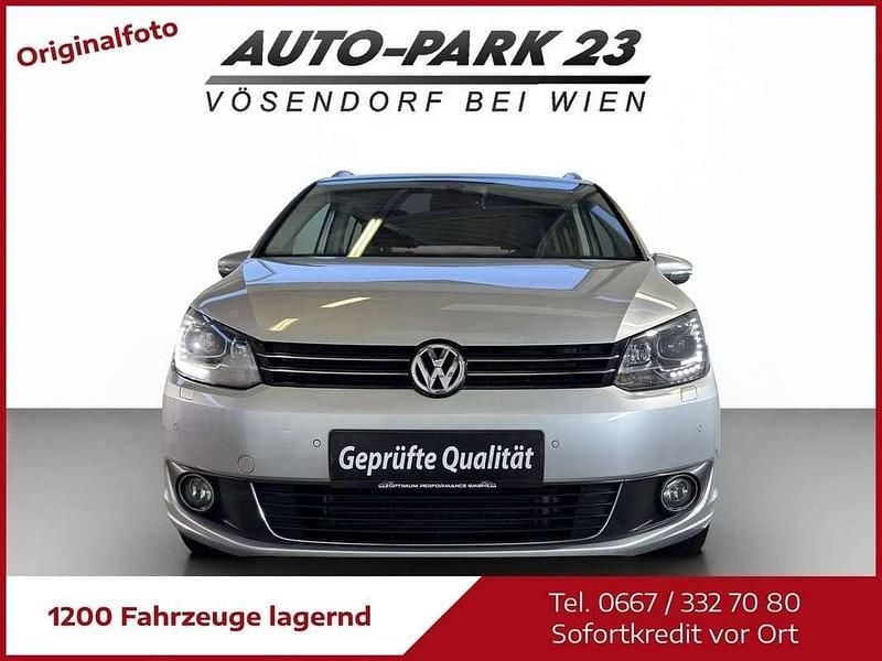 Gebraucht VW Touran Highline 140 PS (102 kW) 2011 Silber Van / Kleinbus