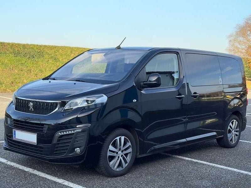 Gebraucht Peugeot Traveller Business-Line 181 PS (133 kW) 2022 Schwarz Van / Kleinbus