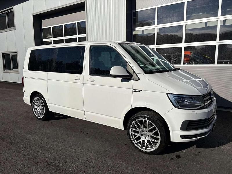 Gebraucht VW Multivan Trendline 150 PS (110 kW) 2016 Weiß Van