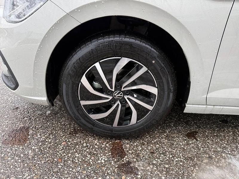 Neu VW Polo 95 PS (69 kW) 2026 Mittelgrau  normal Limousine