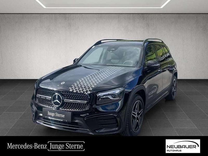 Schwarz Neu 2025 Mercedes GLB200 AMG line SUV | € 58.900 (Etwas zu teuer) - Bild 1/4