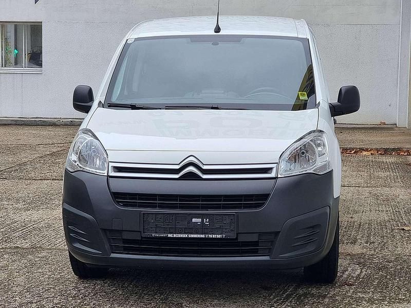 Gebraucht Citroën Berlingo Comfort 49 kW (67 PS) 2016 Weiß Van / Kleinbus