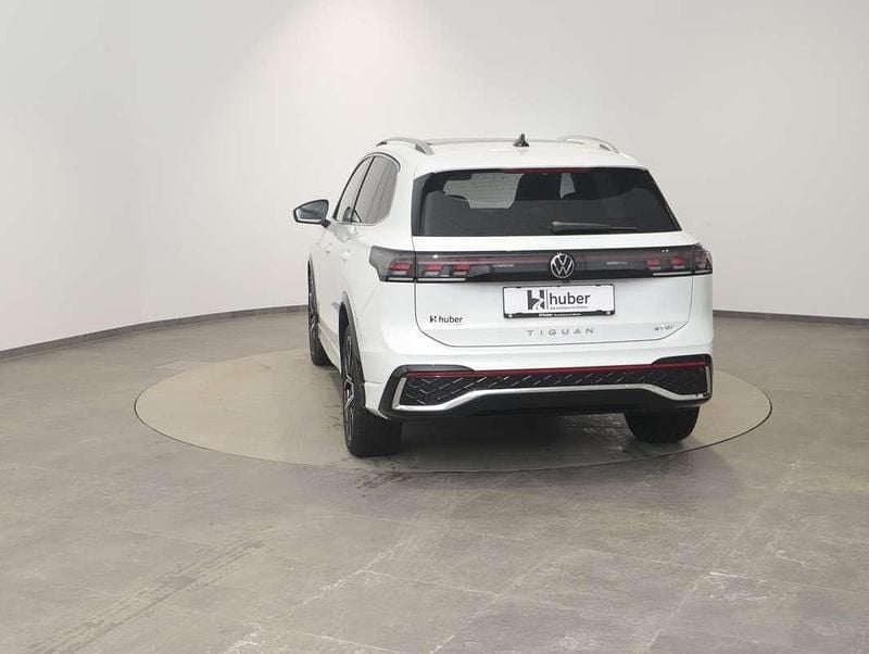 Gebraucht VW Tiguan Sport 150 PS (110 kW) 2024 Weiß SUV
