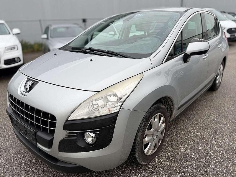 Gebraucht Peugeot 3008 111 PS (81 kW) 2011 Silber Kombi