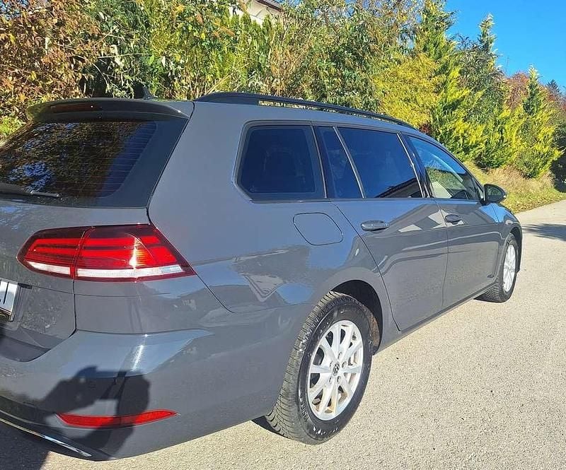 Gebraucht VW Golf VII Highline 116 PS (85 kW) 2019 Limousine