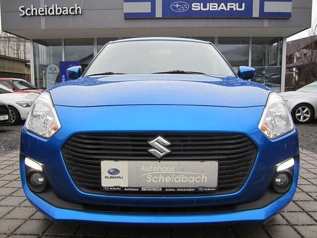 Gebraucht Suzuki Swift 90 PS (66 kW) 2018 Blau Kleinwagen