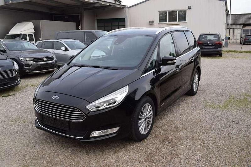 Schwarz Gebraucht 2019 Ford Galaxy Titanium Van / Kleinbus | € 31.490 (Teuer) - Bild 1/4