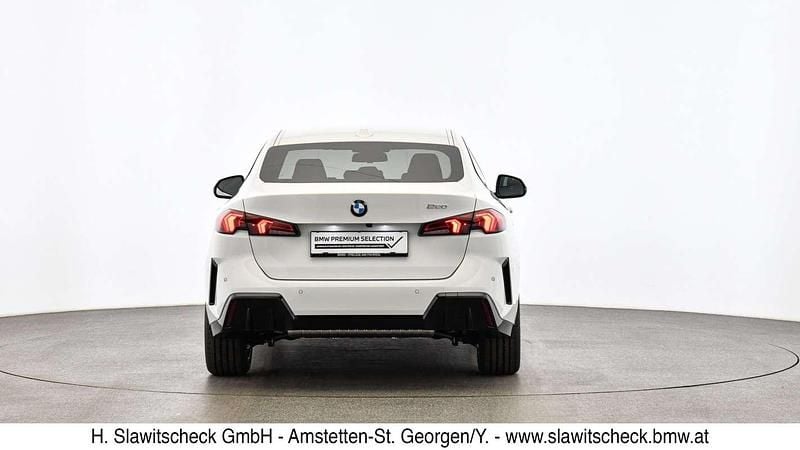 Gebraucht BMW 220 Efficient Dynamics 170 PS (125 kW) 2025 Weiß Coupé