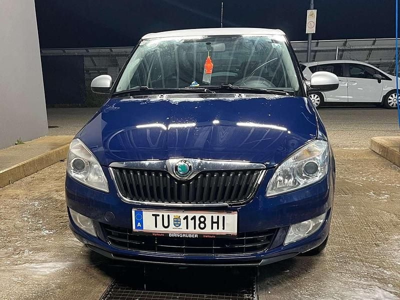 Blau Gebraucht 2011 Skoda Fabia Classic Limousine | € 3.900 (Etwas zu teuer) - Bild 1/4