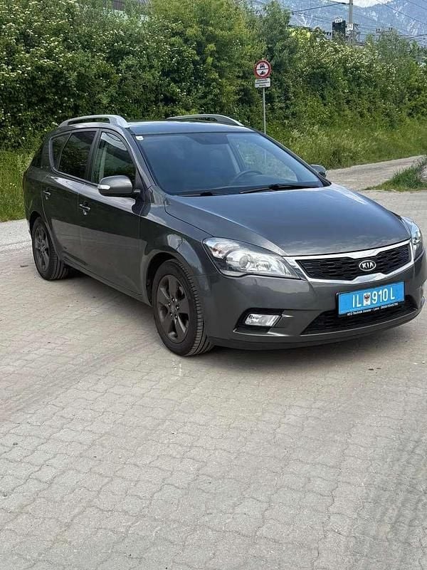 Gebraucht Kia Ceed Motion 90 PS (66 kW) 2011 Kleinwagen