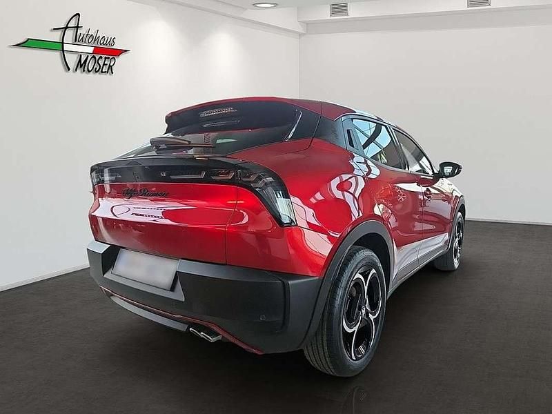 Gebraucht Alfa Romeo Junior Edizione Speciale 136 PS (100 kW) 2025 Rot SUV