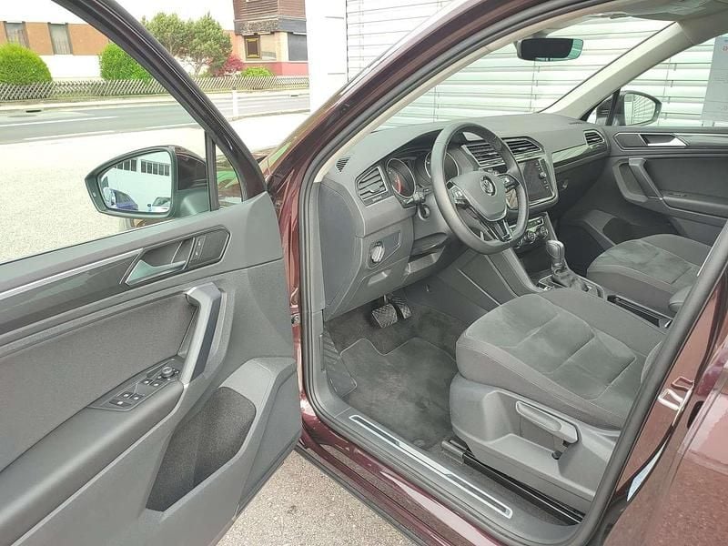 Gebraucht VW Tiguan Highline 150 PS (110 kW) 2018 Dunkelrot  metallic SUV