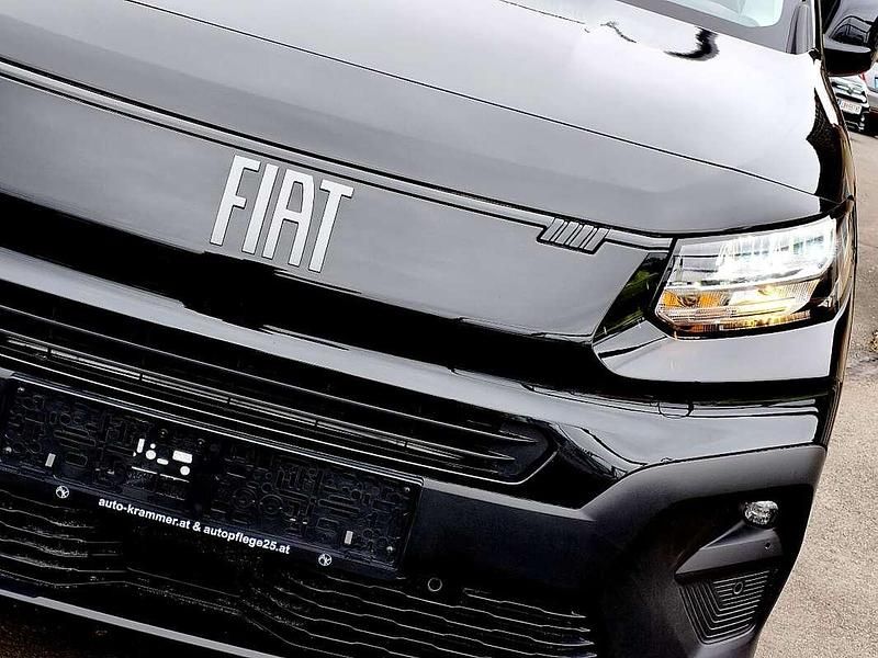 Neu Fiat Doblò 131 PS (96 kW) 2025 Schwarz Van / Kleinbus