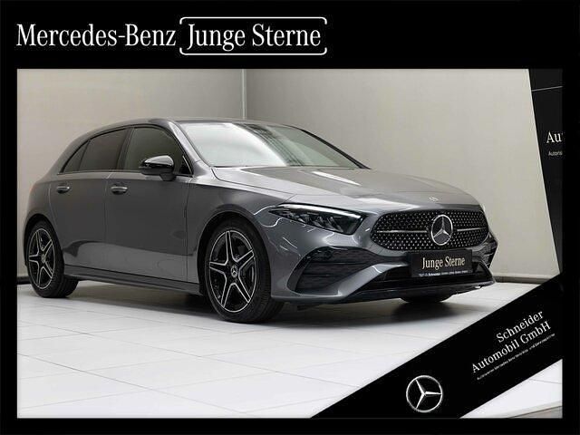 Grau Gebraucht 2023 Mercedes A180 Night Limousine | € 41.900 - Bild 1/4