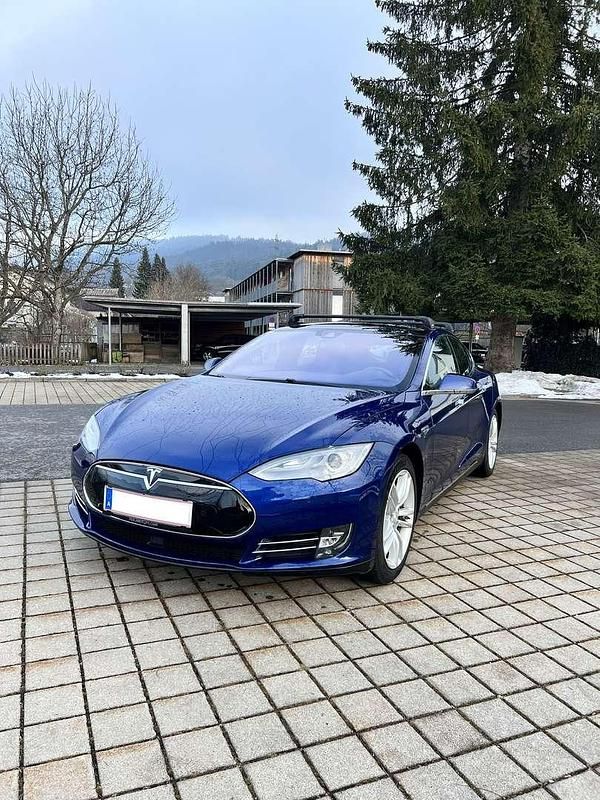 Gebraucht 2016 Tesla Model S Kleinwagen | € 24.900 - Bild 1/4