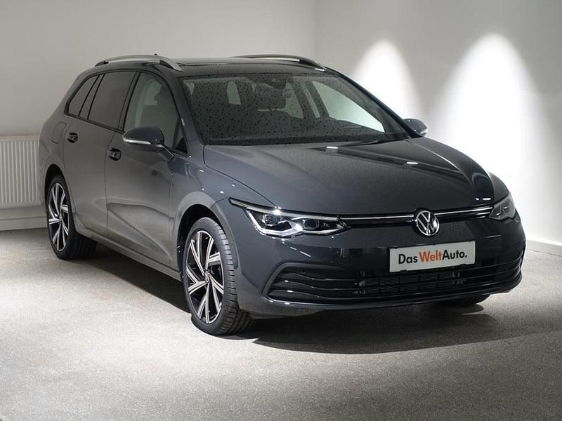 Gebraucht VW Golf VIII Life 115 PS (84 kW) 2024 Mittelgrau  normal Kombi