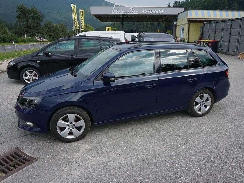 Gebraucht Skoda Fabia Ambition 95 PS (69 kW) 2018 Blau Kleinwagen