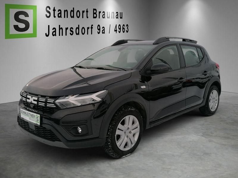 Schwarz Gebraucht 2023 Dacia Sandero Expression Kleinwagen | € 14.990 (Fairer Preis) - Bild 1/4