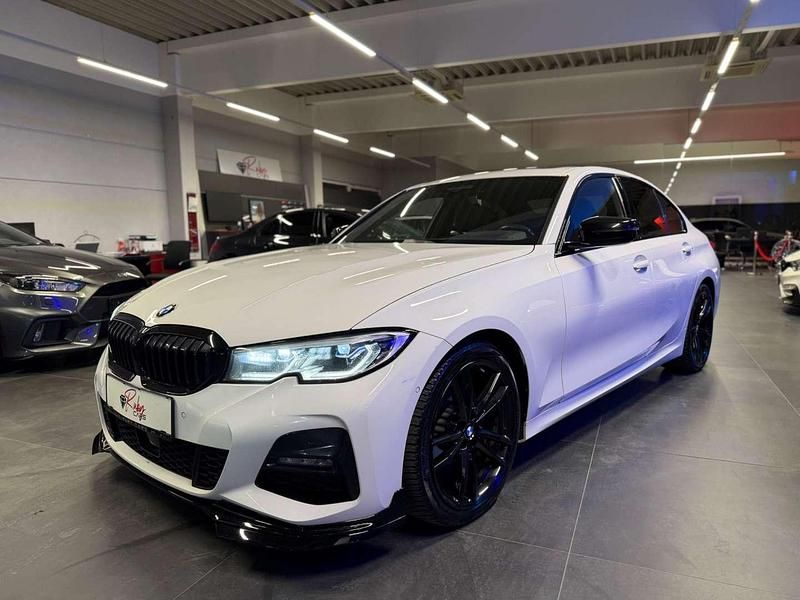 Gebraucht BMW 320 Shadowline 190 PS (139 kW) 2019 Weiß Limousine