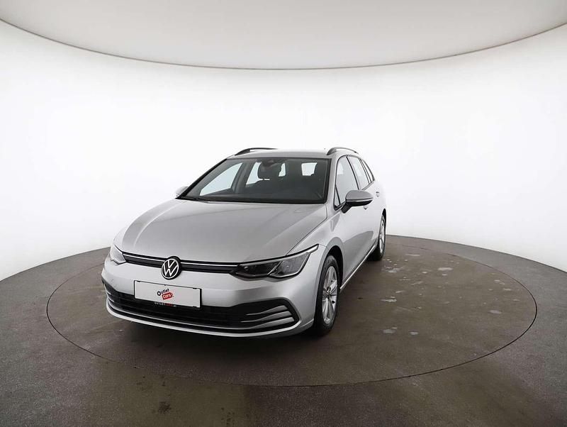 Gebraucht VW Golf VIII Life 116 PS (85 kW) 2022 Silber  metallic Kombi