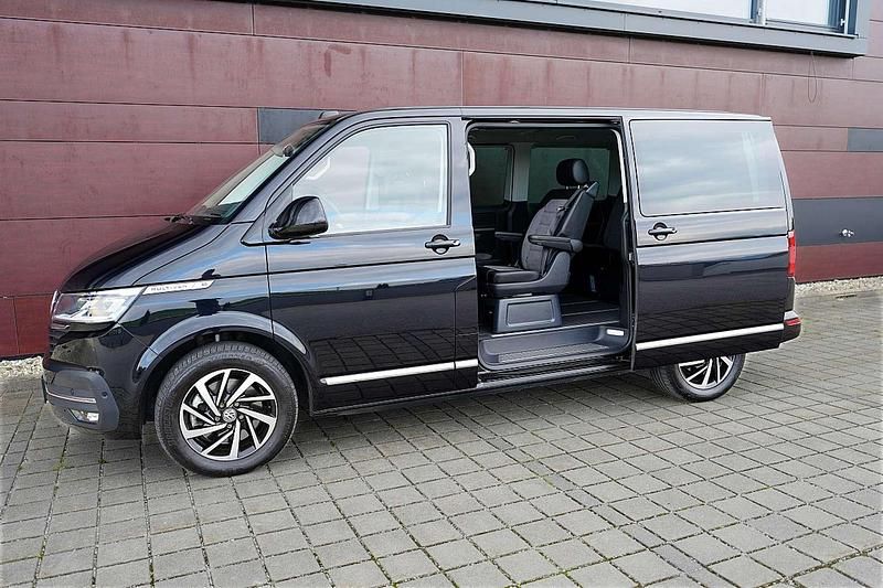 Schwarz Gebraucht 2023 VW Multivan Highline Van | € 79.990 - Bild 1/4