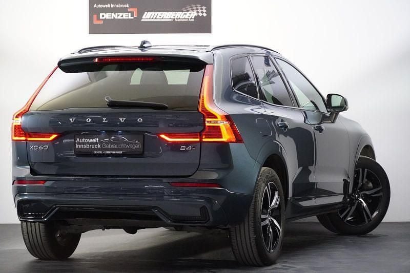 Gebraucht Volvo XC60 Plus 197 PS (144 kW) 2022 Blau SUV