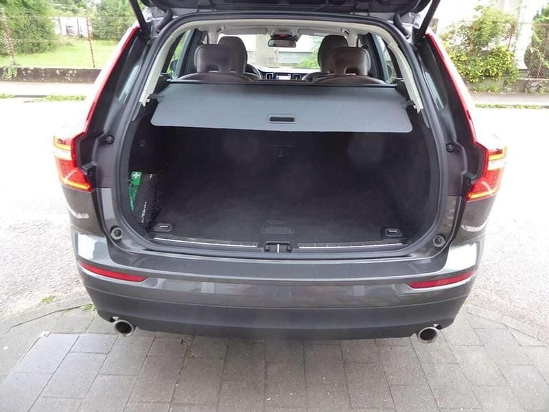 Gebraucht Volvo XC60 150 PS (110 kW) 2019 Grau SUV