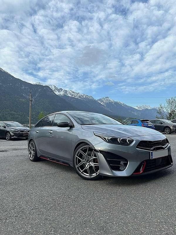 Gebraucht Kia ProCeed GT GT 204 PS (150 kW) 2021 Silber Kleinwagen