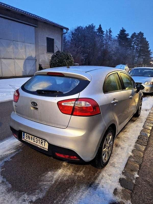 Gebraucht Kia Rio 86 PS (63 kW) 2005 Silber Kleinwagen