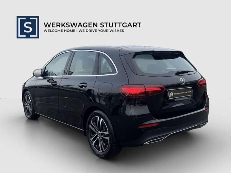 Gebraucht Mercedes B180 Progressive 136 PS (100 kW) 2024 Schwarz Van / Kleinbus