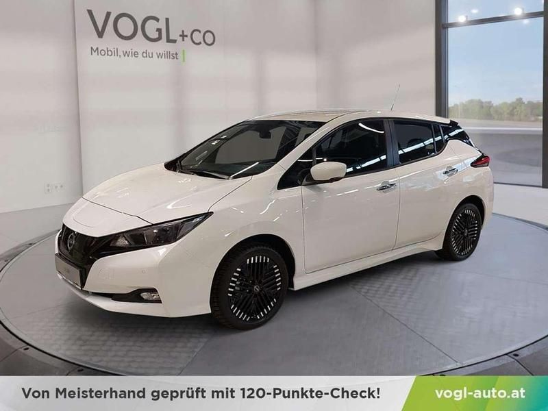 Weiß Gebraucht 2024 Nissan Leaf N-Connecta Kleinwagen | € 29.040 (Fairer Preis) - Bild 1/4