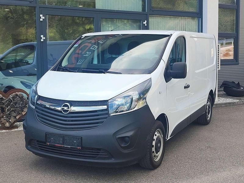 Gebraucht Opel Vivaro S 125 PS (91 kW) 2018 Weiß Van / Kleinbus