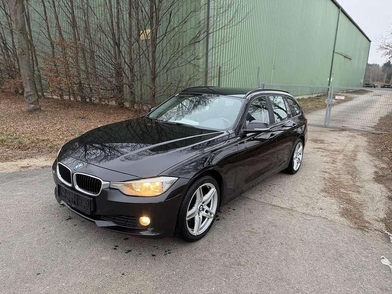 Gebraucht BMW 320 184 PS (135 kW) 2012 Kombi