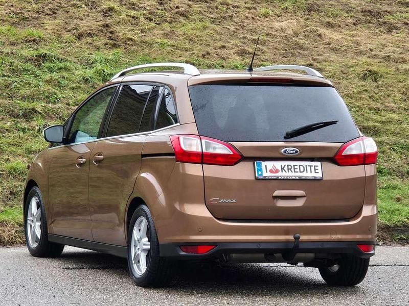Gebraucht Ford Grand C-Max Titanium 163 PS (119 kW) 2014 Braun Van / Kleinbus