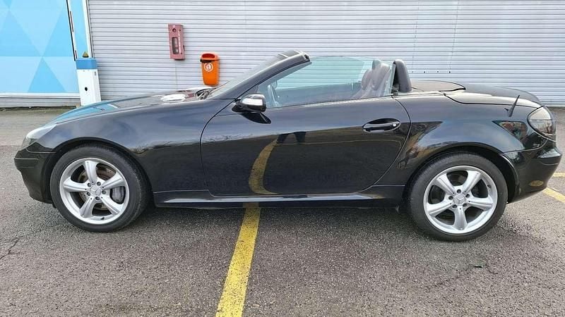 Schwarz Gebraucht 2004 Mercedes SLK350 Cabrio | € 10.900 - Bild 1/4