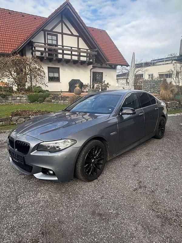 Gebraucht BMW 530 258 PS (189 kW) 2015 Limousine