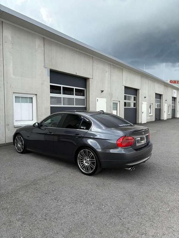 Gebraucht 2006 BMW 330 Limousine | € 8.500 (Fairer Preis) - Bild 1/4