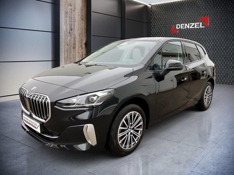 Gebraucht BMW 218 Luxury Line 136 PS (100 kW) 2024 Saphirschwarz metall Kombi