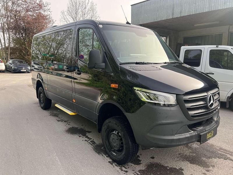 Gebraucht Mercedes Sprinter 190 PS (139 kW) 2023 Schwarz Van