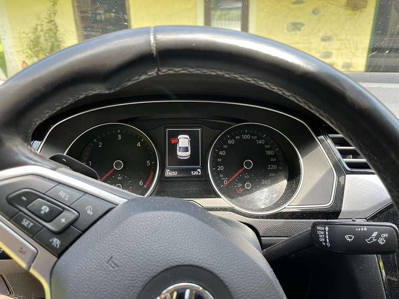 Gebraucht VW Passat Comfortline 150 PS (110 kW) 2020 Limousine