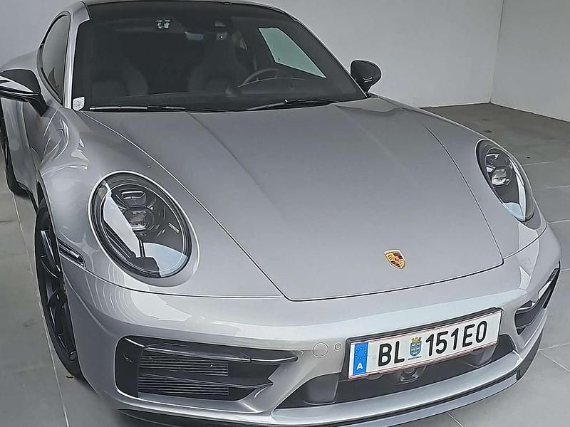 Silber Gebraucht 2023 Porsche 911 Carrera 4S Coupé | € 190.000 - Bild 1/4