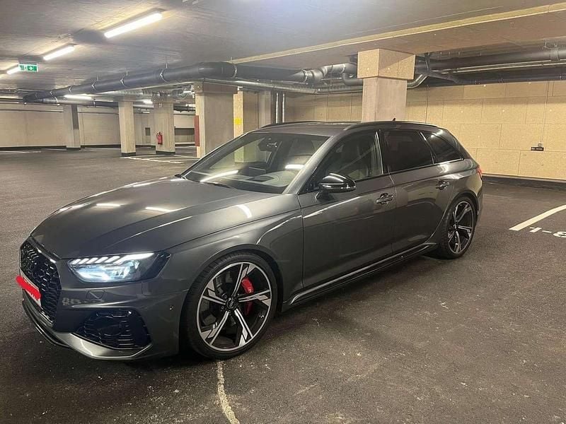 Grau Gebraucht 2020 Audi RS4 Kombi | € 65.000 (Superpreis) - Bild 1/4