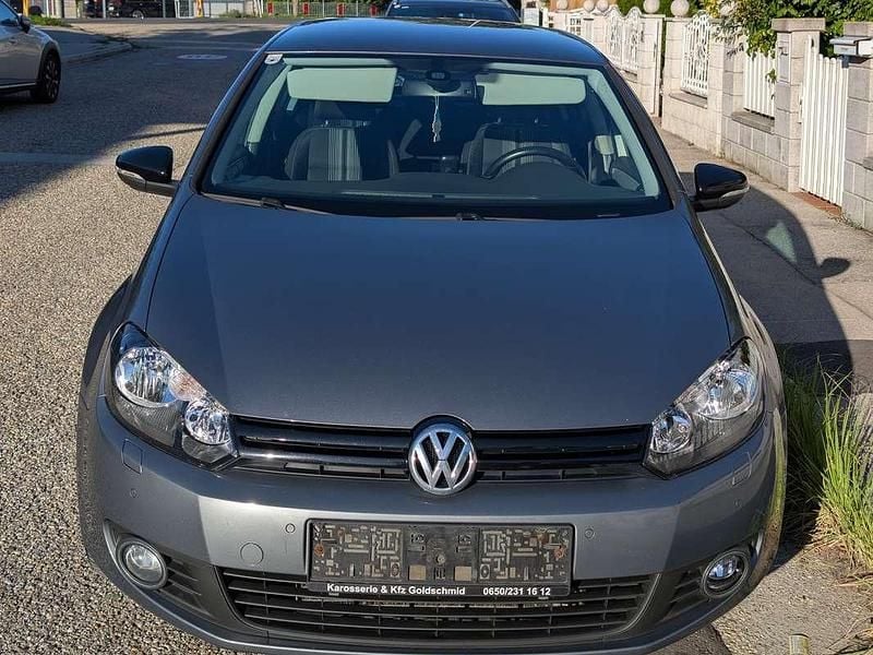 Silber Gebraucht 2012 VW Golf VII Match Kombi | € 5.250 (Fairer Preis) - Bild 1/4