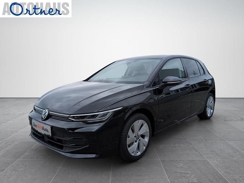Neu VW Golf VIII 115 PS (84 kW) 2026 Schwarz  metallic Limousine