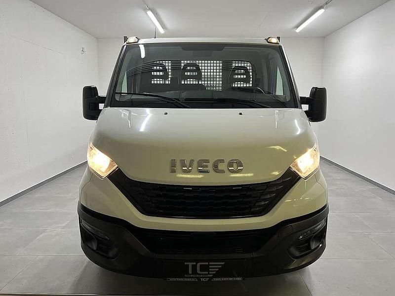 Gebraucht Iveco Daily 136 PS (100 kW) 2021 Weiß Van