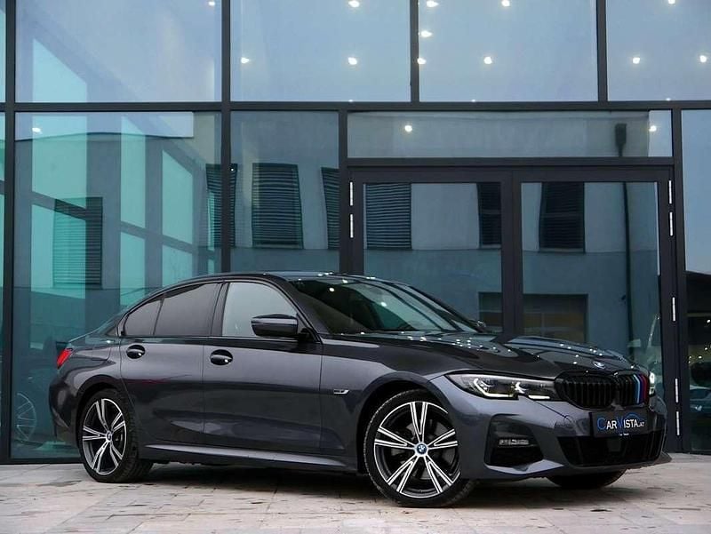 Gebraucht BMW 320e M Sport 204 PS (150 kW) 2021 Silber Limousine